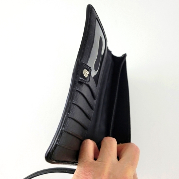 Coach Black Formal Signature  Logo Clutch Wallet with Wrist Strap - Picture 5 of 5